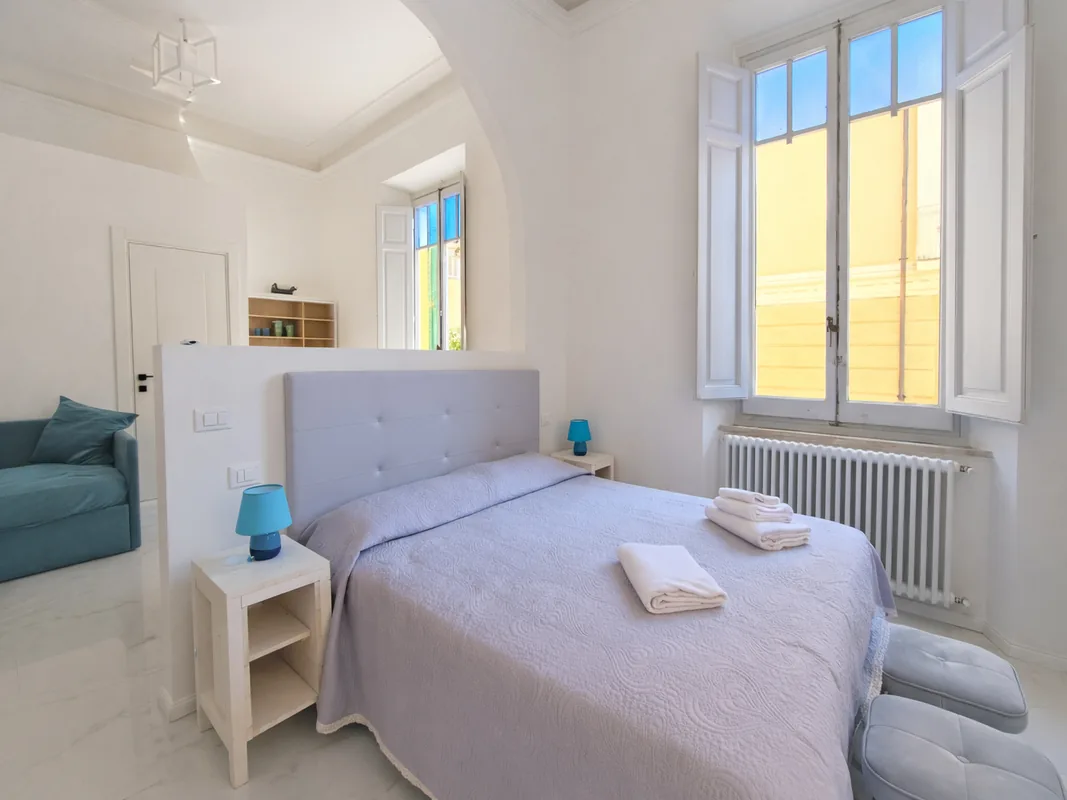vasca-idromassaggio-suite-viareggio.webp Vasca idromassaggio della suite a Viareggio