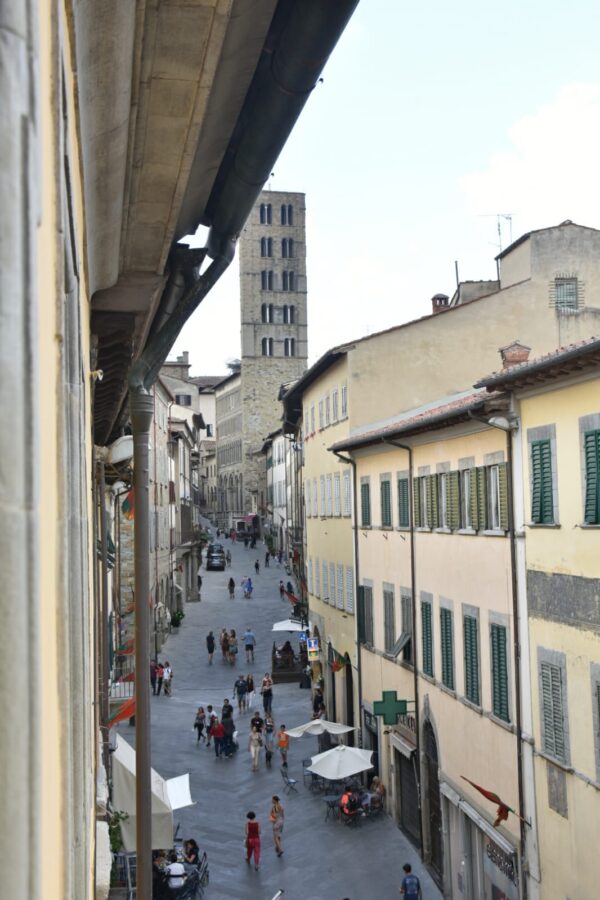 B&B Arezzo - Allegra Toscana - Appartamento Attico Corso Italia 108 — изображение 6