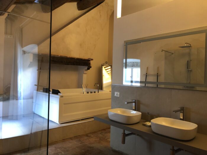 King Suite mit Whirlpool Corso Italia 108