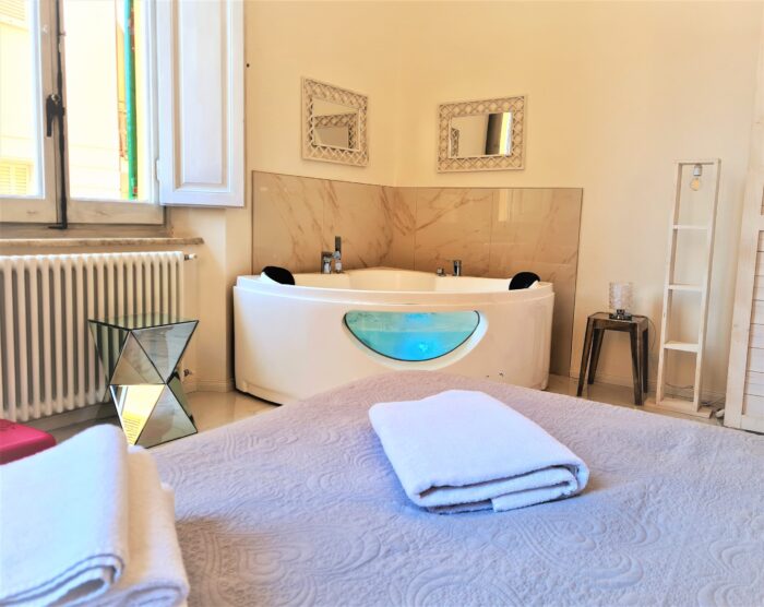 Suite Jacuzzi  Allegra Viareggio – Bild 2