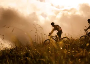 Mountain_Bike_in_Toscana_Percorsi_tra_le_Colline_di_Arezzo_Vio_Villas_Agricampeggio-arezzo-toscana