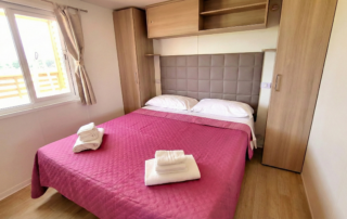 Camera matrimoniale Bungalow Ginepro con biancheria inclusa - Viovillas Agricamping Arezzo